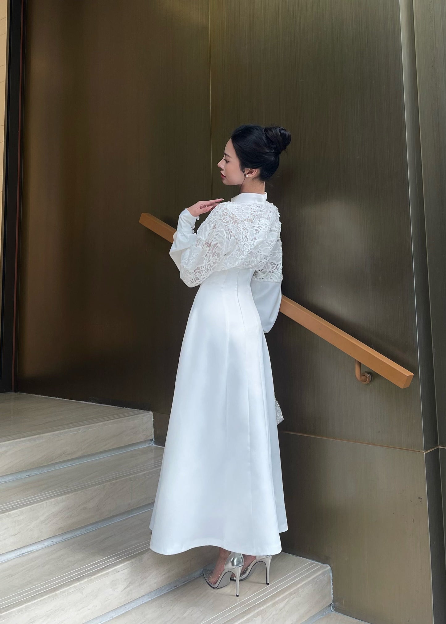 Emily Lace long sleeves Midi dress